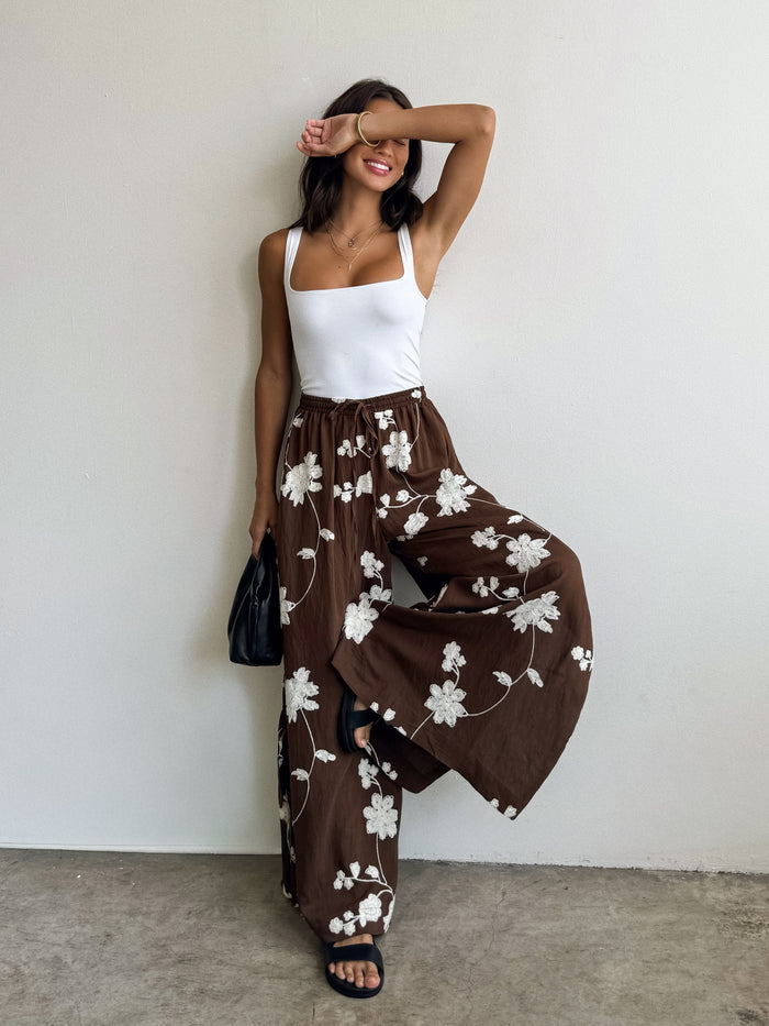 Alodia Wide Leg Pants - Stitch And Feather
