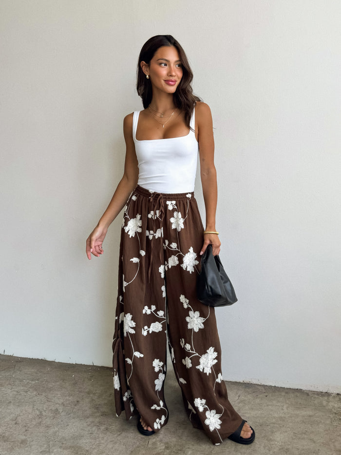 Alodia Wide Leg Pants - Stitch And Feather