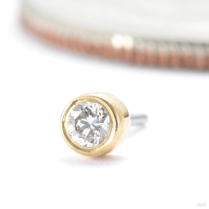 Bezel Solitaire Press-fit End in Gold from Modern Mood with diamond in yellow gold