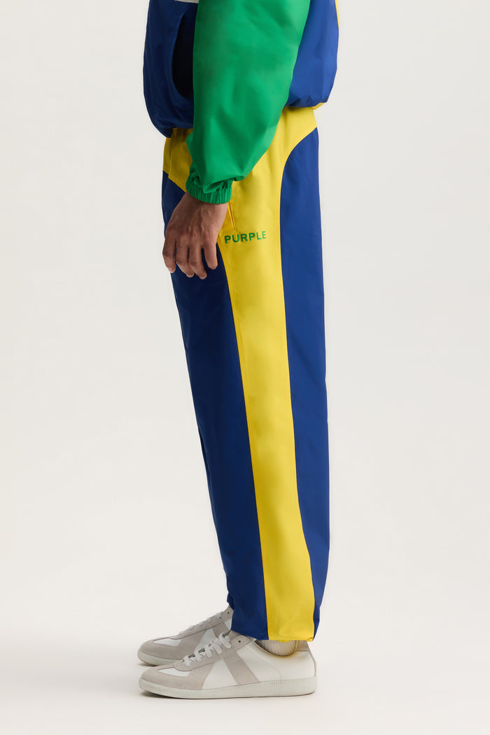 Brazil All Around Pant in relaxed fit with elasticated cuffs and welt zipper pocket