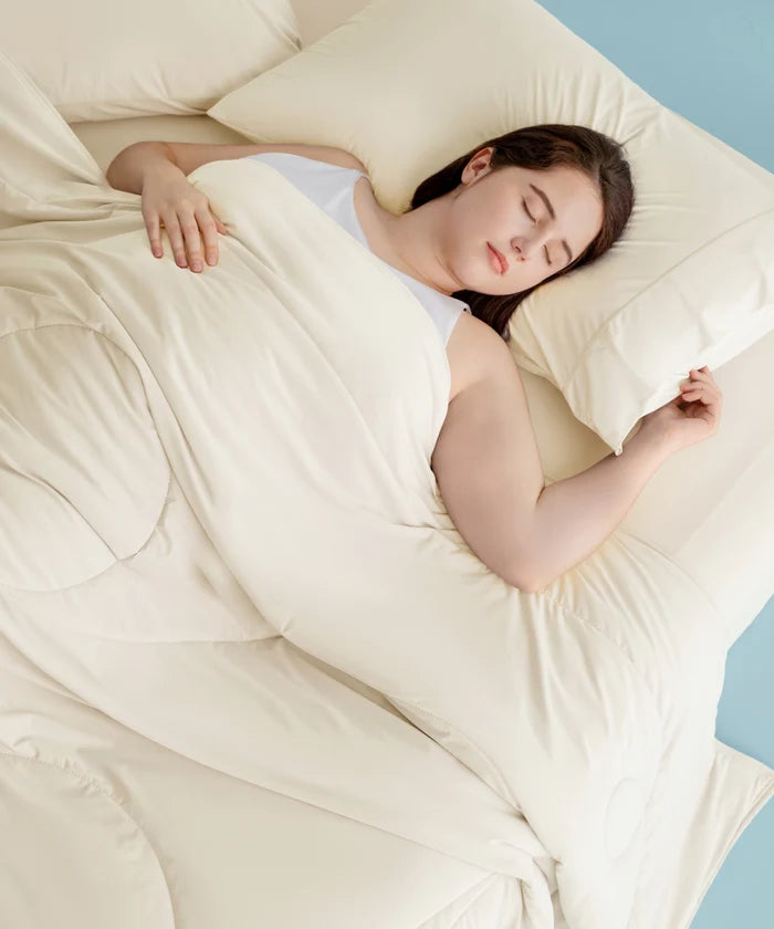 Breescape® Ivory Cooling Comforter Blanket