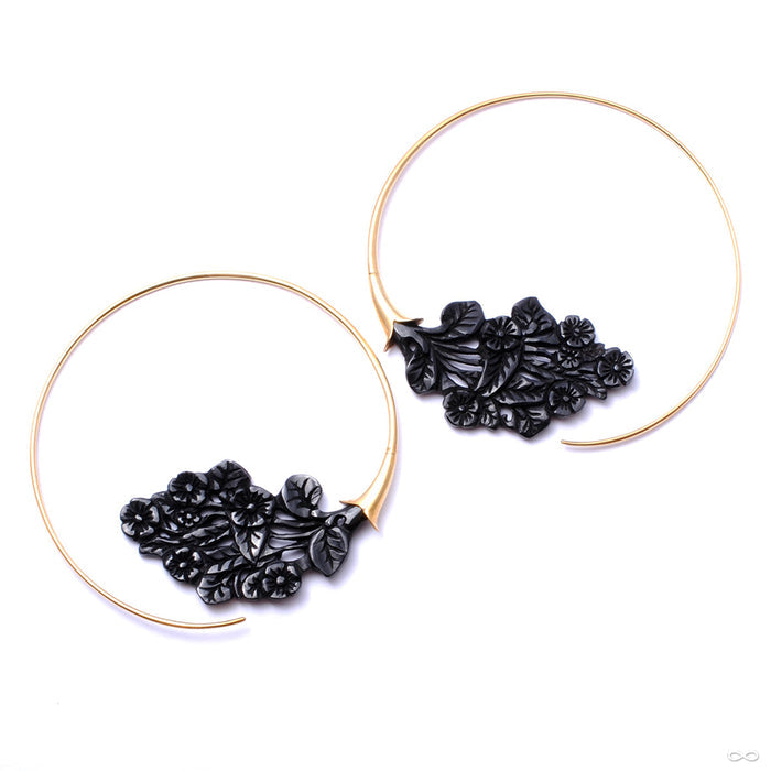 Bunch Earrings from Maya Jewelry in yellow-gold-plated brass with horn