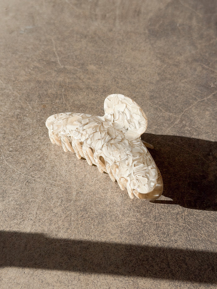 Caramel Claw Clip in Cream - Stitch And Feather