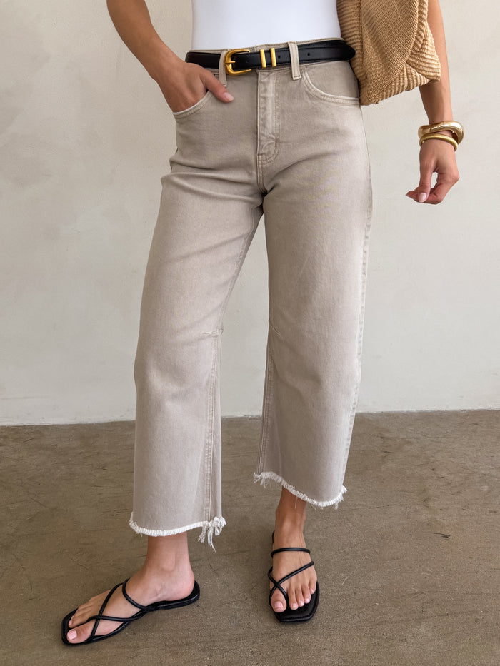 Cinder Frayed Hem Barrel Jeans - Stitch And Feather