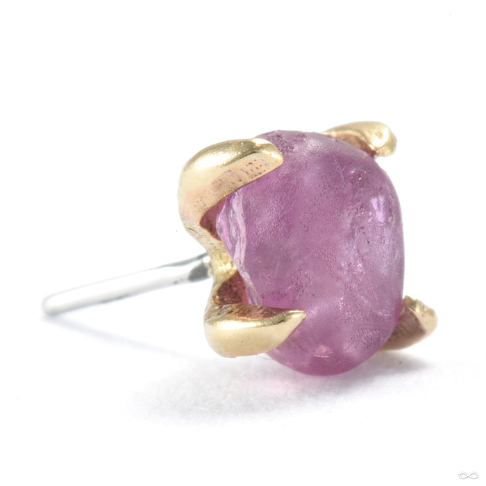 Claw-set Sapphire Press-fit End in Gold from Quetzalli with magenta sapphire