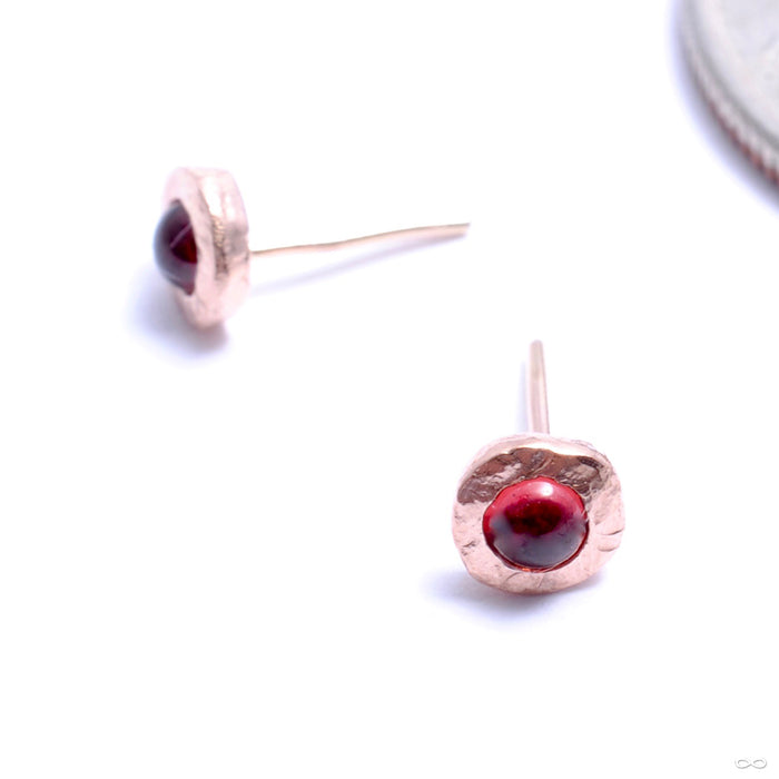 Clementine Press-fit End in Gold from Pupil Hall with watermelon sapphire