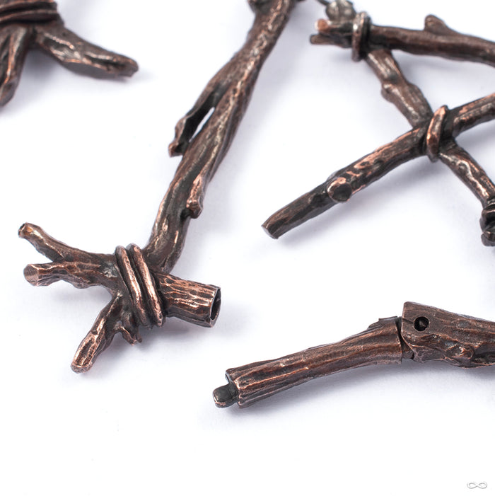 Conjuration from Queen of the Ashes Jewelry open view in copper detail
