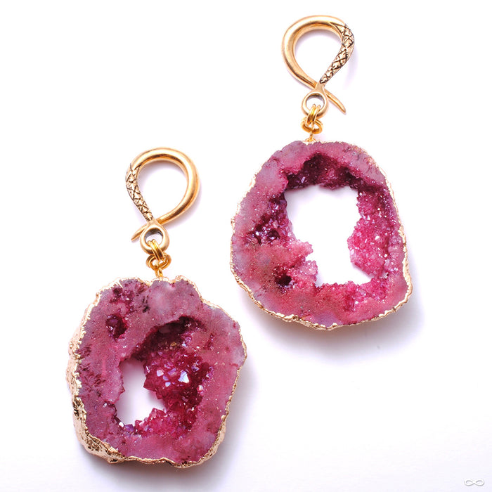 Crossovers with Magenta Geode from Oracle
