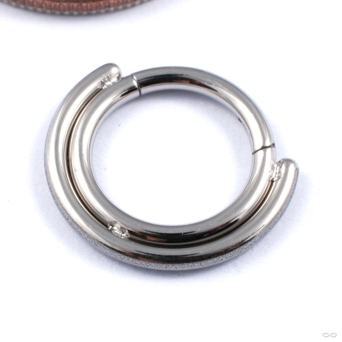 Double Stacked Gem Clicker in Titanium from Diablo Organics back view