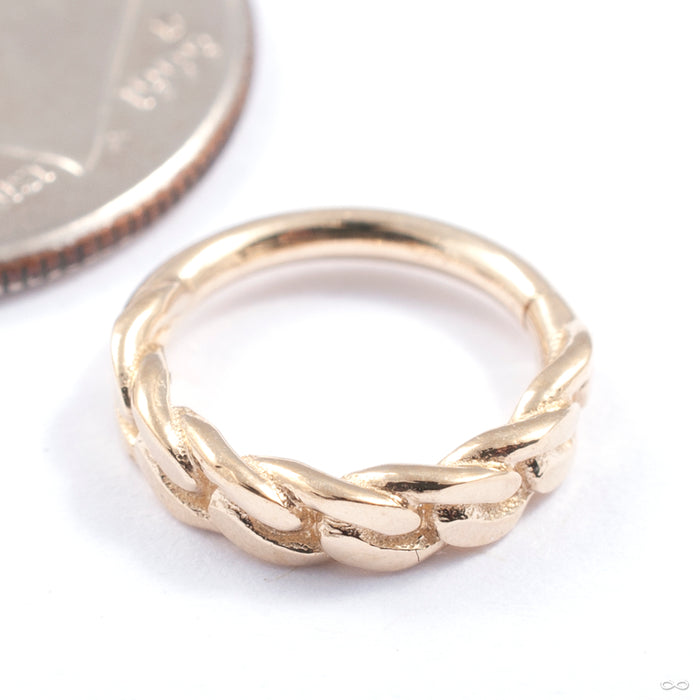 Downtown Seam Ring in Gold from Tawapa in yellow gold