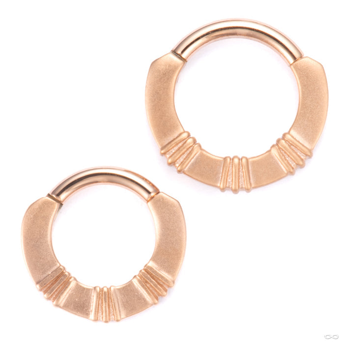 Dunes Clicker in Rose Gold from Tether Jewelry sizing detail