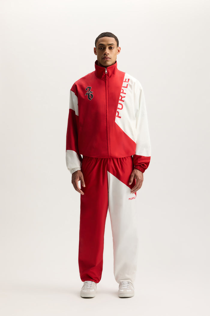 England All Around Pant, relaxed fit, woven polyester with water repellent treatment, pocket.