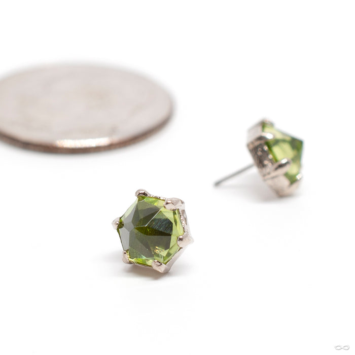 Family Ghost Press-fit End in Gold from Pupil Hall with peridot