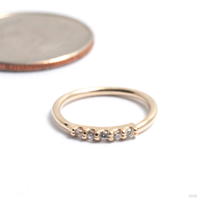 Five Stone Outward-facing Seam Ring in Gold from Kiwi Diamond in yellow gold with clear CZ
