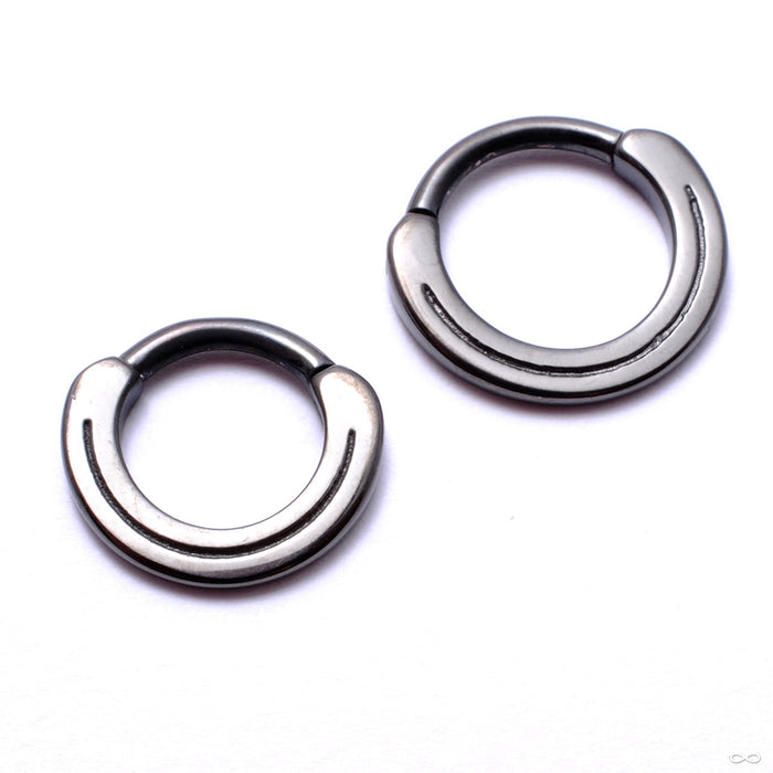 Halo Clicker from Tether Jewelry in obsidian