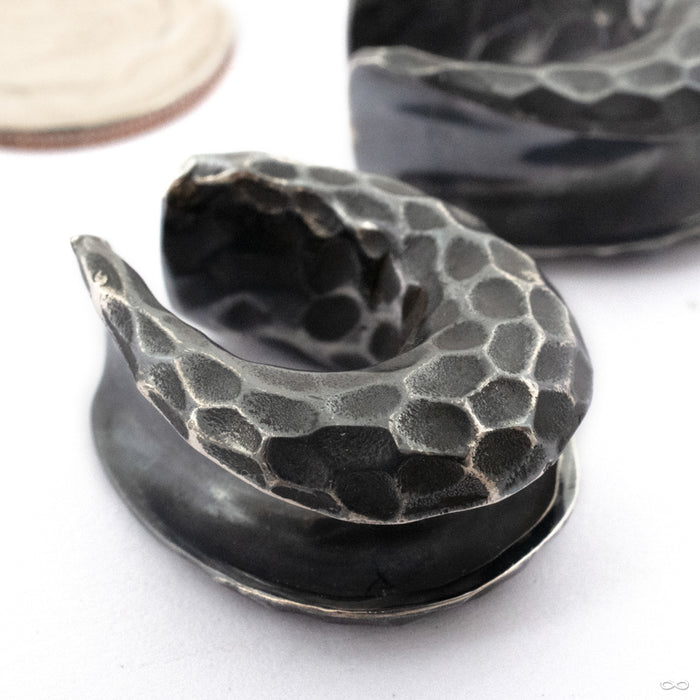 Hammered Platform Saddle Spreader Weights from Diablo Organics detail photo