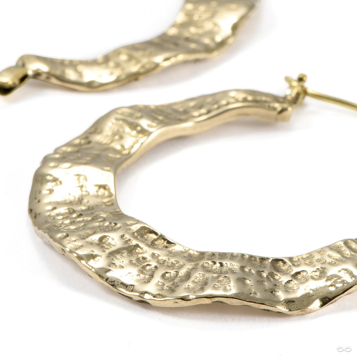 Hervør Earrings from Queen of the Ashes in brass