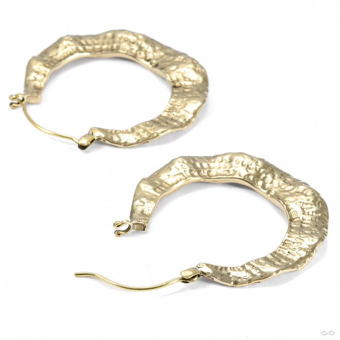 Hervør Earrings from Queen of the Ashes in brass