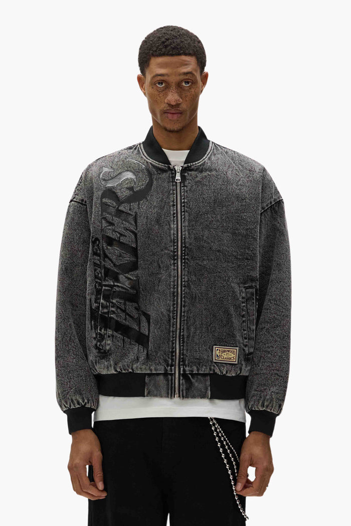 LA Lakers Bomber Jacket with embroidered fabric applique, oversized fit, and zip front.
