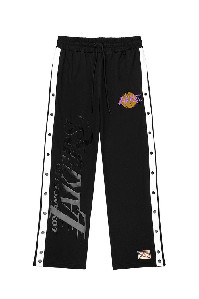 LA Lakers Snap Pants with snap buttons, elastic waistband, and embroidered details in relaxed fit.