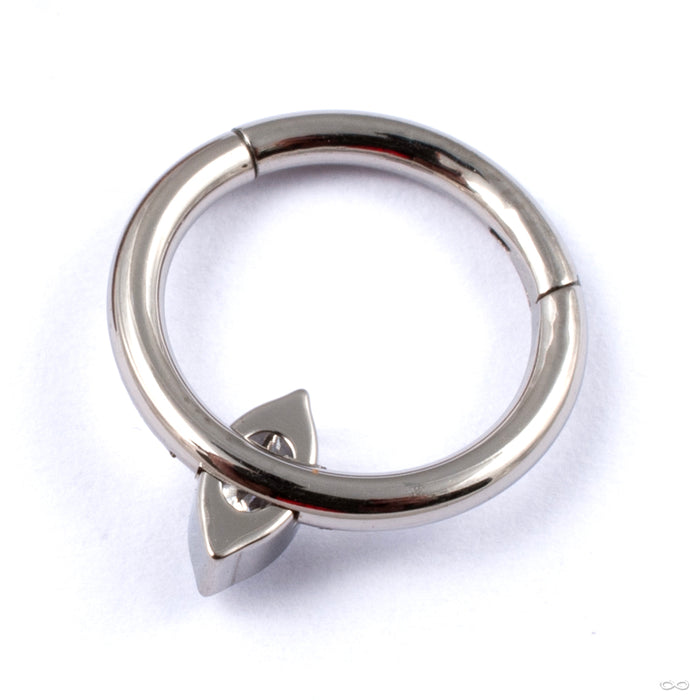 Marquee Captive Gem Clicker in Titanium from Diablo Organics back view