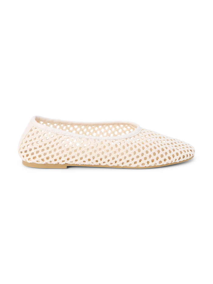 Marta Flats in Ivory - Stitch And Feather