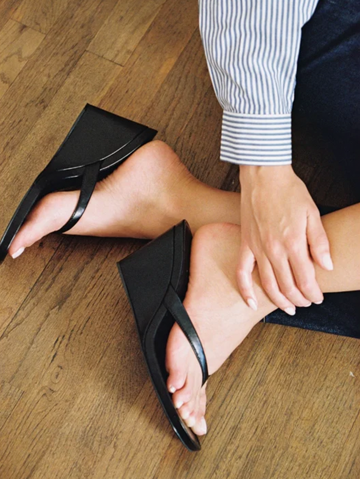 Murphy Wedge Sandal in Black - Stitch And Feather