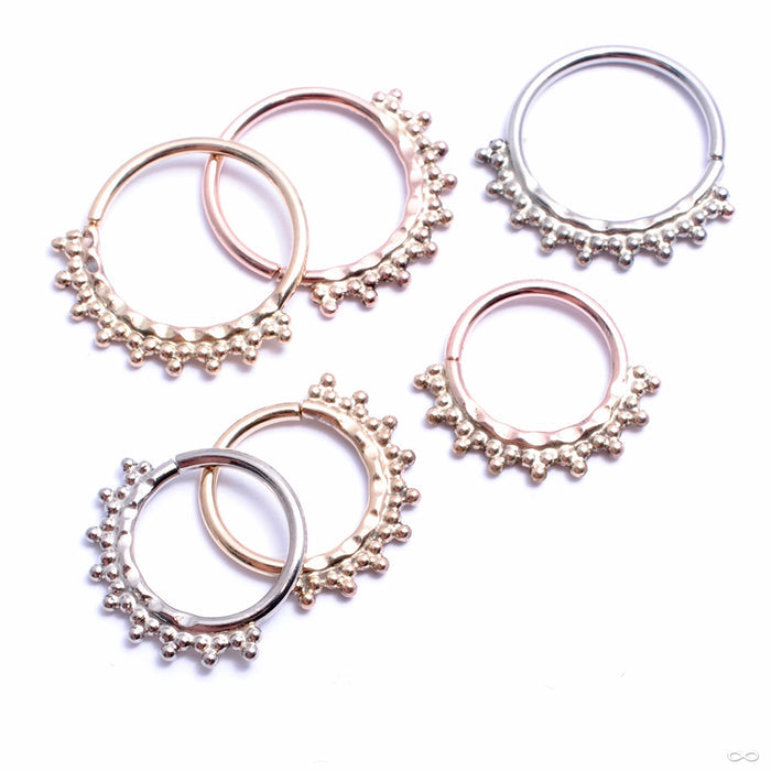 Nova Seam Ring in Gold from Scylla in assorted materials