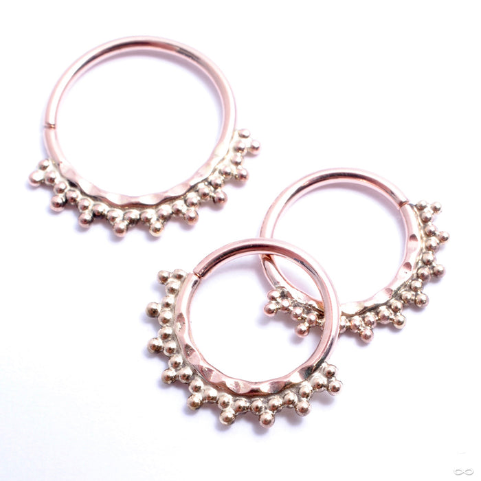Nova Seam Ring in Gold from Scylla in rose gold