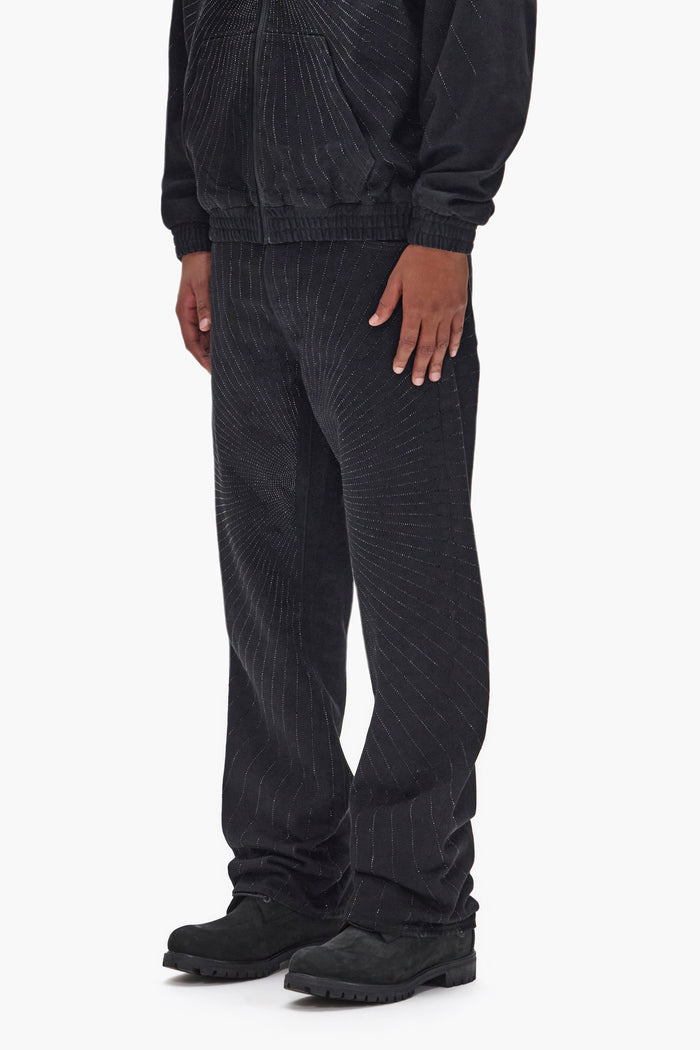 P018 Radial Hotfix jeans with hotfix crystals and mid-rise fit, available in sizes 28 to 40.