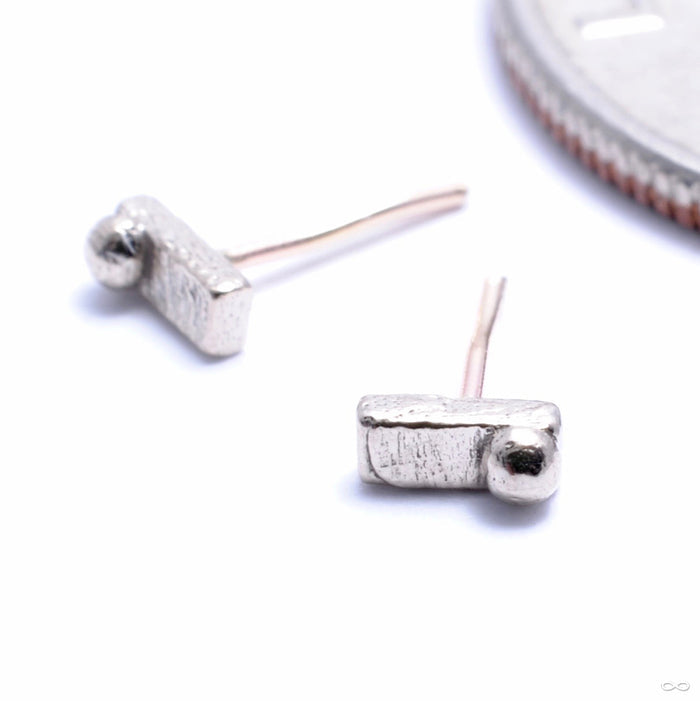 Rectangle with Dottie Press-fit End in Gold from Pupil Hall in white gold