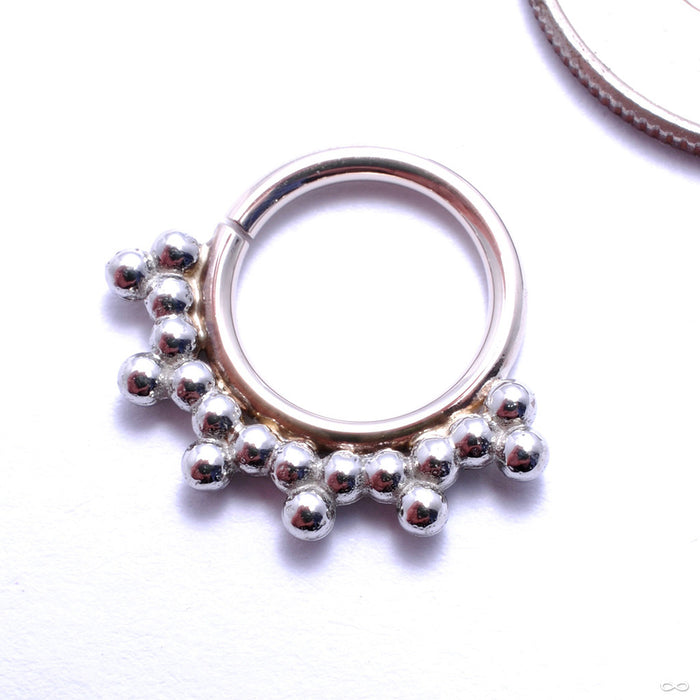 Sabrina Seam Ring in Gold from Anatometal in White Gold