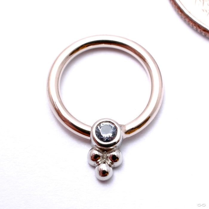 Sabrina with One Cluster Fixed Bead Ring in Gold from Anatometal with Smoke