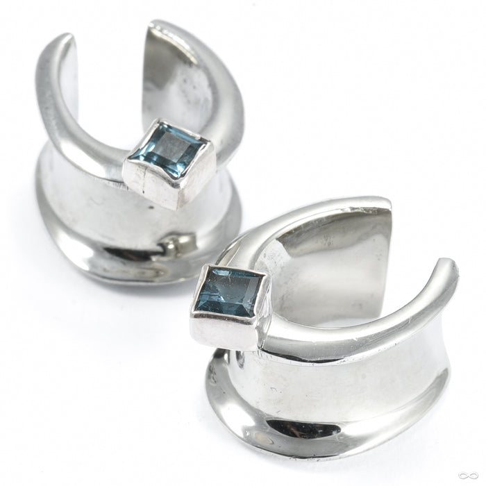 Saddle Spreader Weights with Gemstones from Oracle with princess-cut london blue topaz