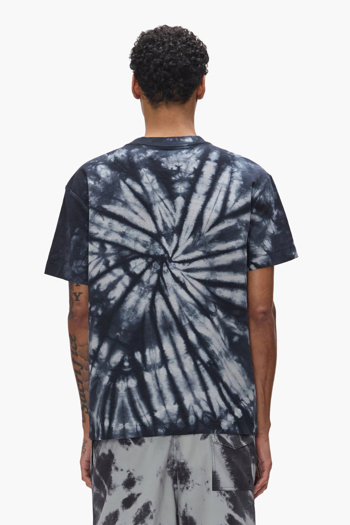 Sequin Tie Dye Tee in regular fit, made from 100% cotton with textured jersey design.