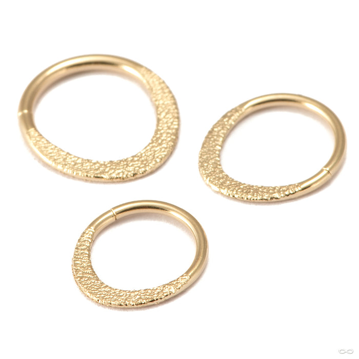 Smashed Seam Ring in Gold from Vira Jewelry in various sizes