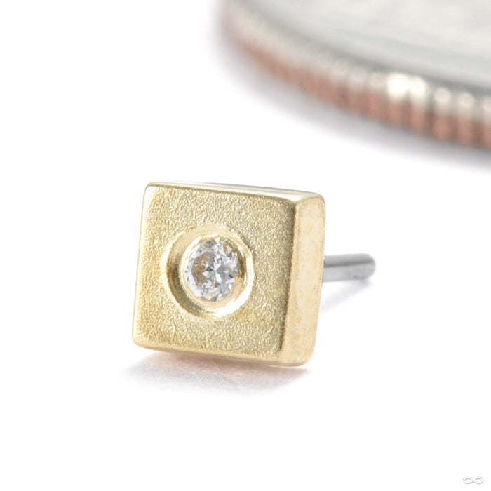 Square Sloan Press-fit End in Gold from Modern Mood with diamond in yellow gold