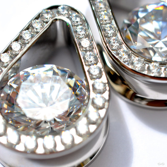 Super Bling Teardrop Eyelets in 1” from Anatometal