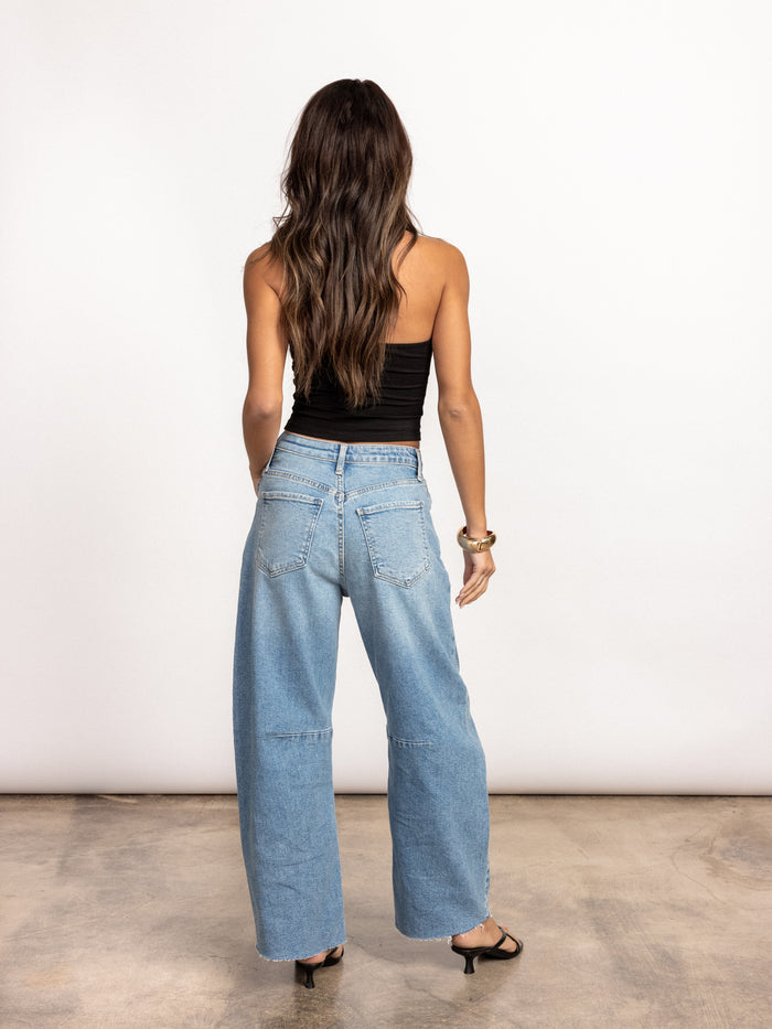 Trendsetter Barrel Jeans in Light Wash - Stitch And Feather