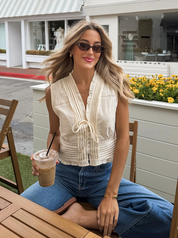 Tres Leches Embroidered Top in Cream - Stitch And Feather