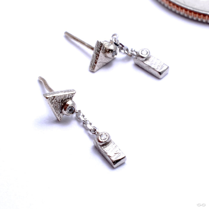 Tryangle Stone Dottie with Drip Press-fit End in Gold from Pupil Hall with diamond