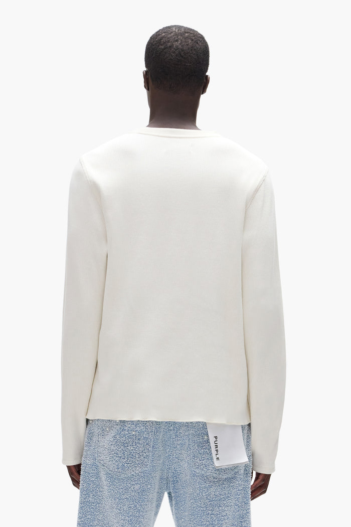 Waffle Long Sleeve Tee in regular fit made of 98% cotton and 2% spandex.