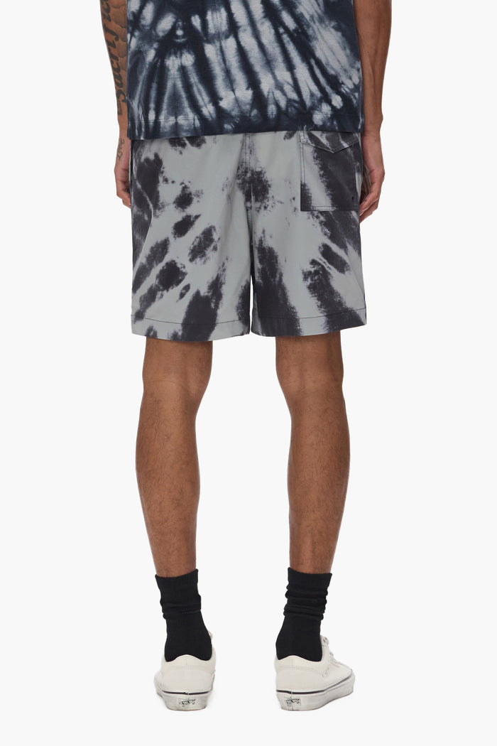 Wordmark Tie Dye All Around Short in regular fit with elastic waistband and water repellent treatment