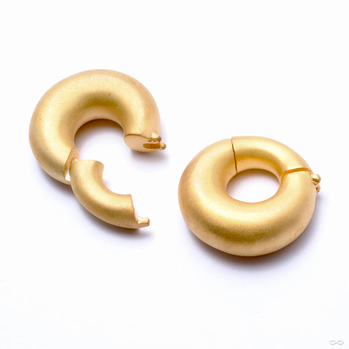 Ziggy from Maya Jewelry in yellow gold